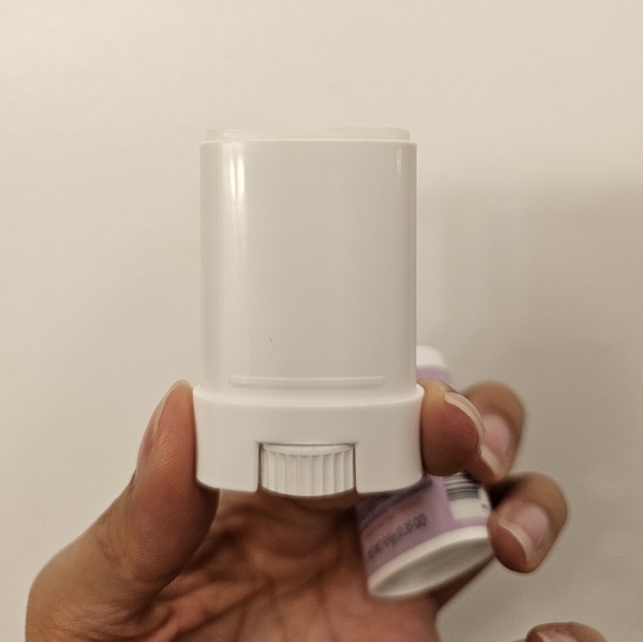 First aid beauty anti chafe stick NWOT - Picture 3 of 5